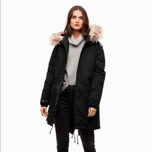 Aritzia Community Vermont Goose down parka